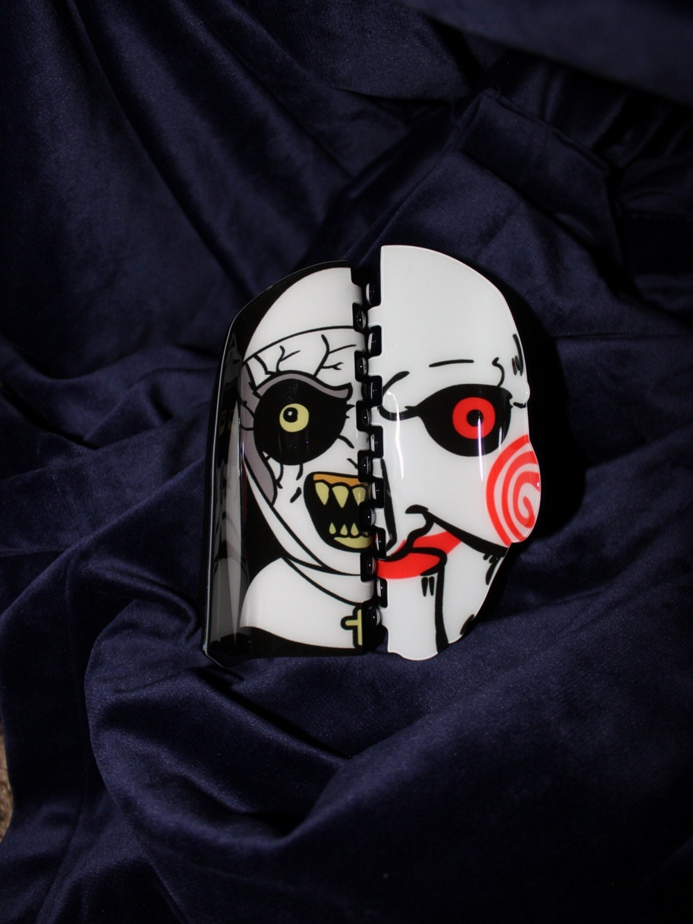 Dual-Face Horror Acrylic Art Mask Claw Clips- White & Black $10 Each